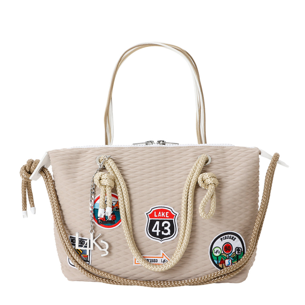 K*L様 【美品】✨L4K3 ✨キルティング グレーショルダーバッグ　グレー L4K3 レイクQUEEN クイーン2way バッググレー