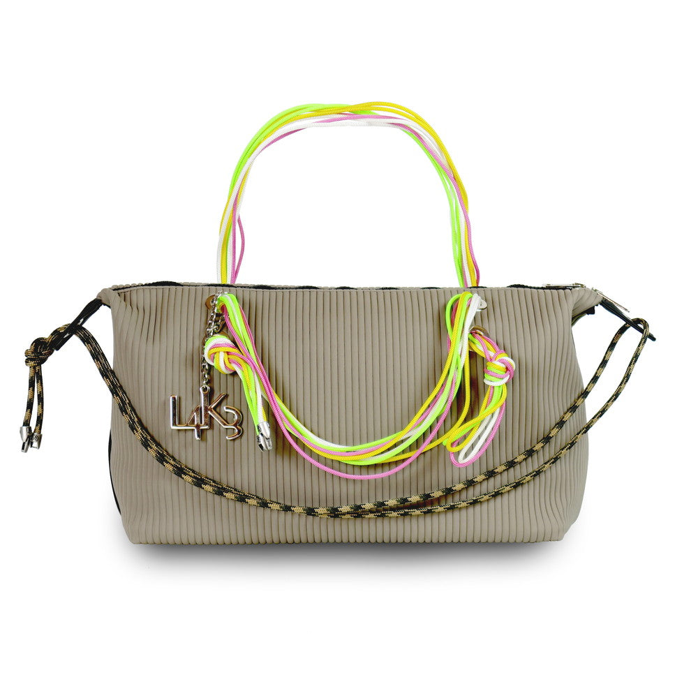 LADY LAKE – l4k3.jp